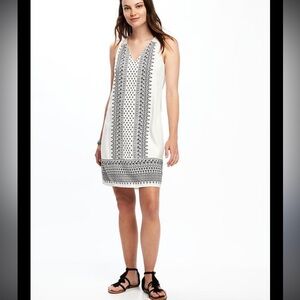 Old Navy - Sleeveless V-Neck Shift Dress - size Small - black & white